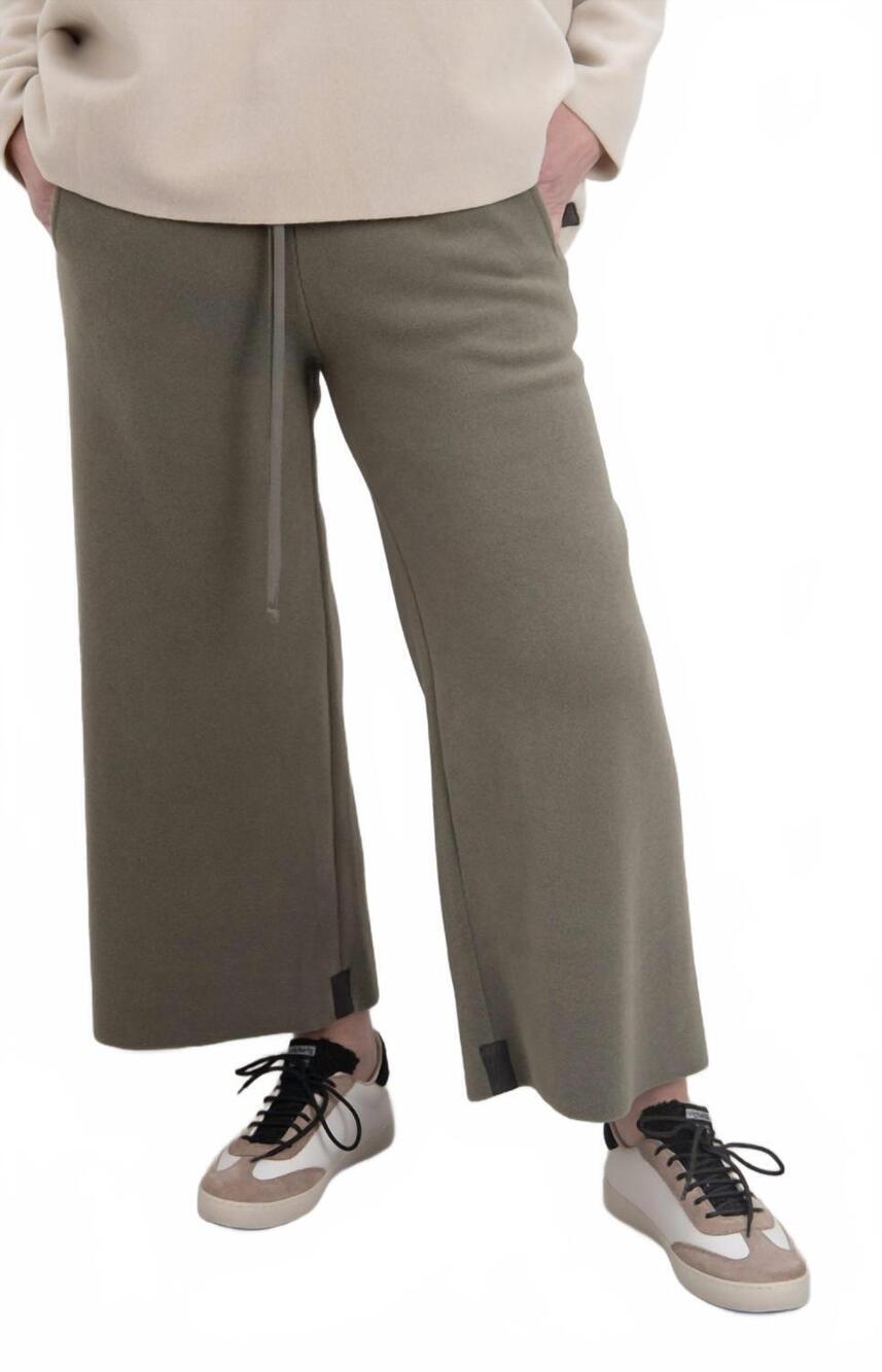 NEW HENRIETTE STEFFENSEN flare trousers in green